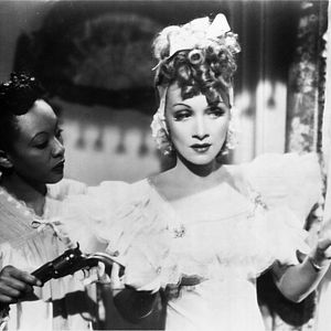 Bilder Die Abenteurerin