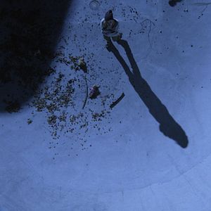 Bilder Girl on the Edge