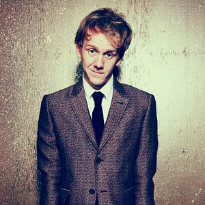 Bilder Please Like Me