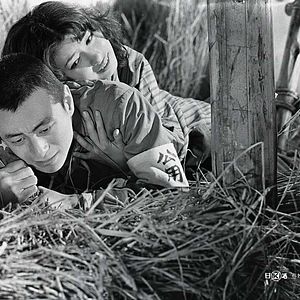 Bilder Nackt & verdammt