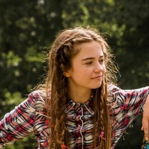 Ella Lee - FILMSTARTS.de