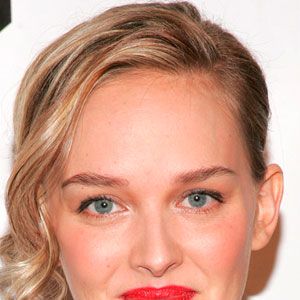 Bilder Jess Weixler