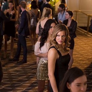 Bilder Tricia Helfer