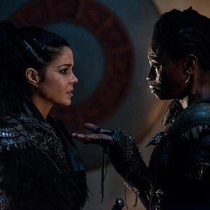 Bilder Marie Avgeropoulos