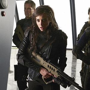 Bilder Hannah John-Kamen