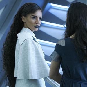 Bilder Hannah John-Kamen