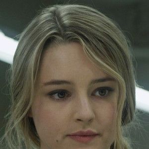 Bilder Hassie Harrison