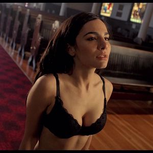 Bilder Martha Higareda