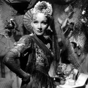 Bilder Der Teufel ist eine Frau