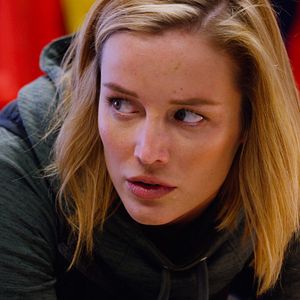 Bilder 6 Below - Verschollen im Schnee