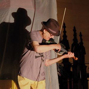 Bilder Tony Conrad - Completely in the Present