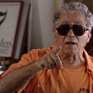 Bilder Neville D'Almeida: Cronista da Beleza e do Caos