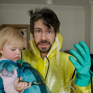 Bilder Eingeimpft - Familie mit Nebenwirkungen