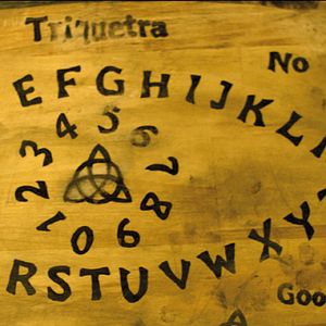 Bilder Das Ouija Experiment 6 - Das Erwachen des Bösen