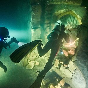 Bilder Renegades - Mission Of Honor