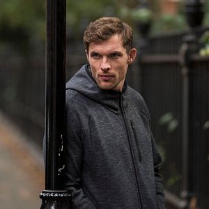 Bilder Ed Skrein