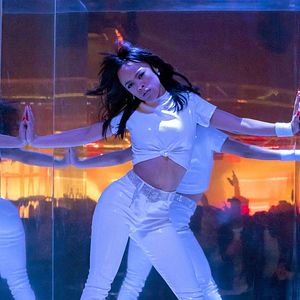 Bilder Serayah McNeill