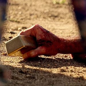 Bilder Leichen unter brennender Sonne