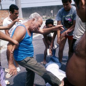 Bilder A Primeira Pedra