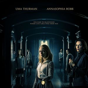 Bilder Down A Dark Hall