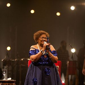 Bilder Dona Onete: Flor de Lua