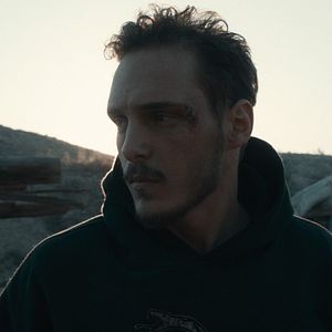 Bilder In The Middle Of The River