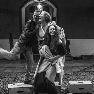 Bilder Hilda Hilst Pede Contato