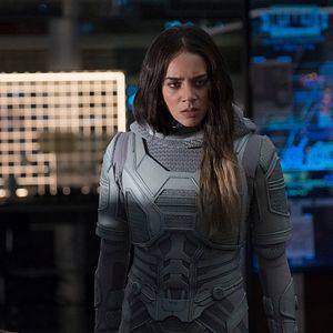 Bilder Hannah John-Kamen