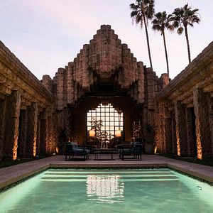 Bilder I Am The Night