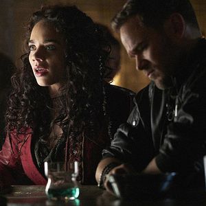 Bilder Hannah John-Kamen