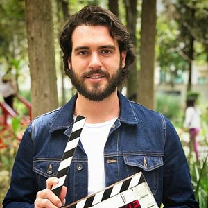 Bilder Mirreyes contra godínez