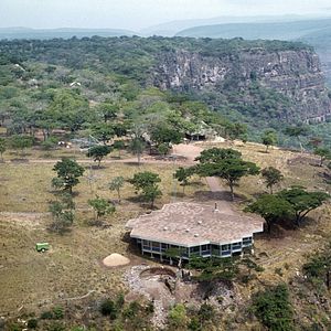 Bilder Fly, Rocket Fly! - Mit Macheten zu den Sternen