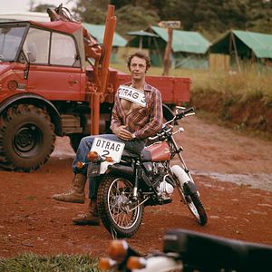 Bilder Fly, Rocket Fly! - Mit Macheten zu den Sternen