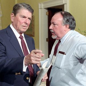 Bilder Divide and Conquer: The Story of Roger Ailes