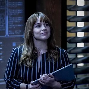 Bilder Renee Felice Smith