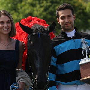 Bilder Bizim Için Sampiyon