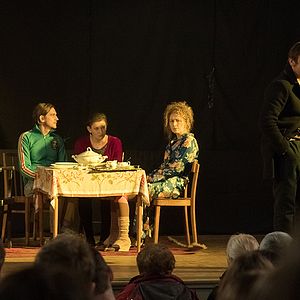 Bilder Dziura w Glowie