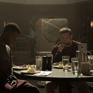 Bilder Stephan James