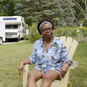 Bilder Yours in Sisterhood