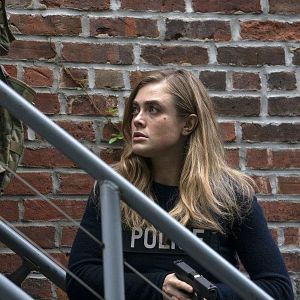 Bilder Melissa Roxburgh