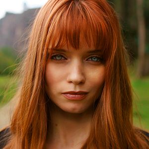 Bilder Elizabeth Harvest