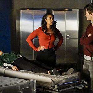 Bilder Candice Patton