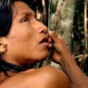 Bilder Chuva é Cantoria na Aldeia dos Mortos