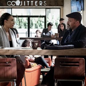 Bilder Candice Patton