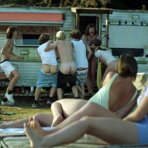 Bilder Wir – der Sommer, als wir unsere Röcke hoben und die Welt gegen die Wand fuhr