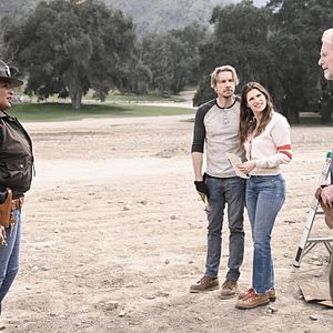 Bilder Bless This Mess