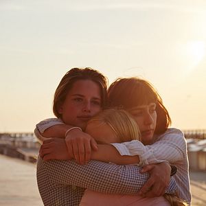 Bilder Wir – der Sommer, als wir unsere Röcke hoben und die Welt gegen die Wand fuhr