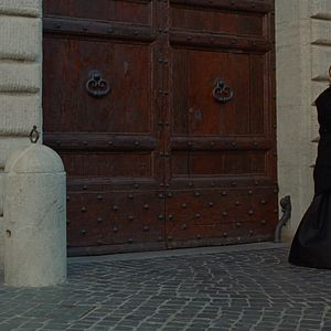 Bilder The Staggering Girl