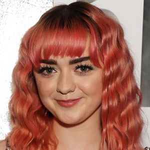 Bilder Maisie Williams