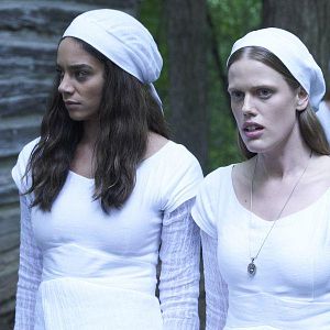 Bilder Hannah John-Kamen